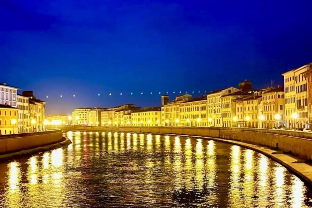 Centro Storico Spina White House Apartamento Pisa Exterior foto